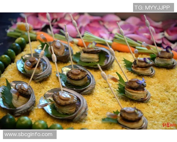 国外足球明星品尝中餐的趣事与美食体验分享