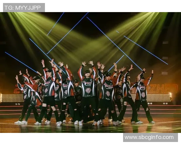 街舞巨献:探秘上海街舞队的团队协作